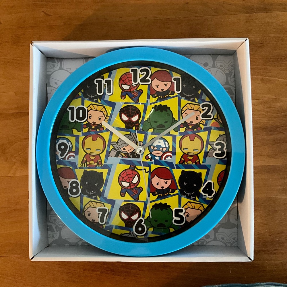 Marvel Avengers Characters Wall Clock‎ Analog Display Blue Round Kids Room